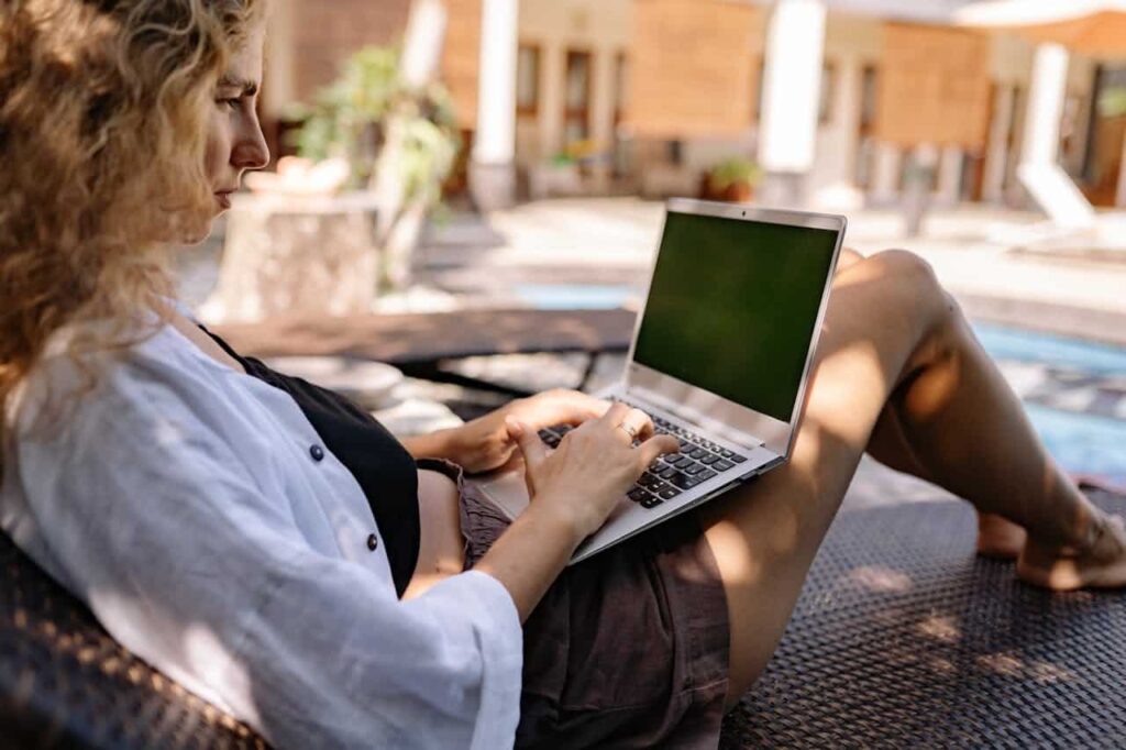Side Hustle For Single Moms