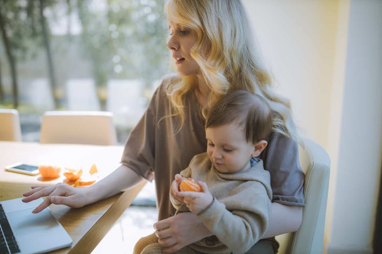 How To Make Money While Taking Care of a Baby